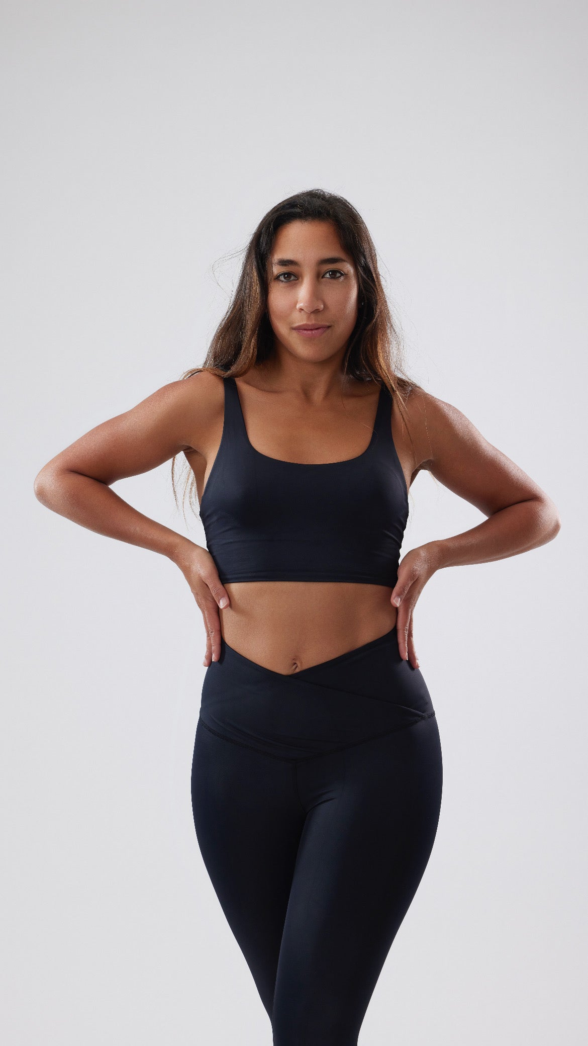 GP CONTOUR Align Twist Back Top - Nero